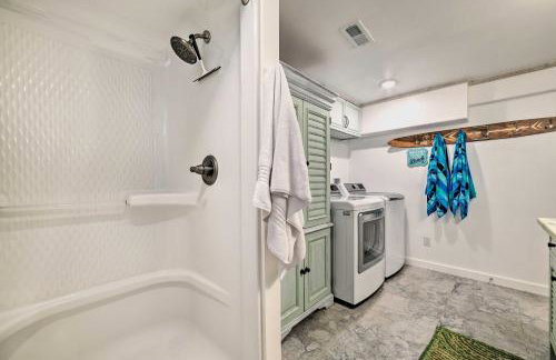 Northern Nights Beachfront Cottage in Kalkaska - Foto 27