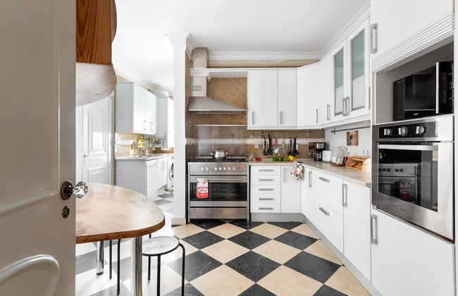 JOIVY Splendid 4-BR House w/Swimming Pool & Sea View - Foto 22