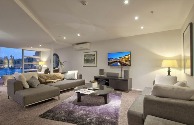 Bay View Condo by Staysouth - Photo 11