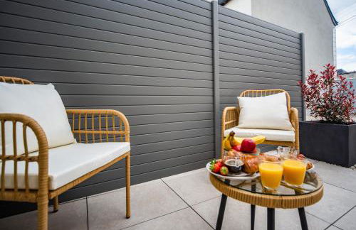 Le Secret De Zoé - Terrasse - Parking - Foto 3