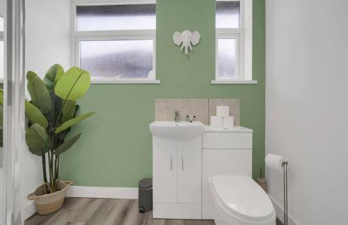 Stylish & Modern Apartment - Free Parking - WIFI - Foto 23