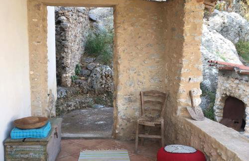 Lillian's Traditional House - Photo 13