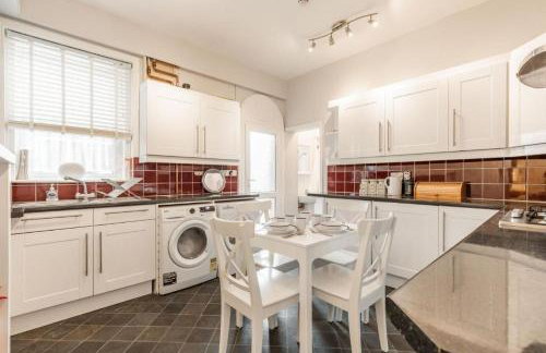 Ground floor Apartment 2 Minutes from the Sea - Foto 2