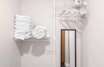 Downtown Birdseye View AC 85" TV Balcony - Photo 21