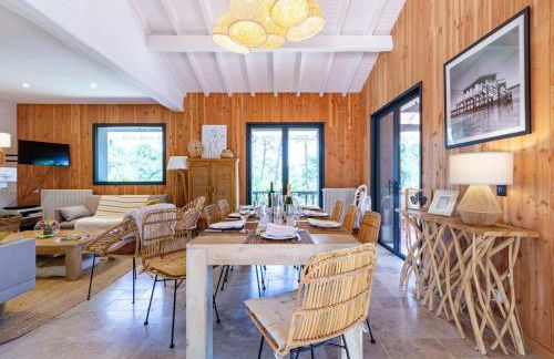 Luxury 6BR Villa with Heated Pool, Playground, Garden - Foto 9