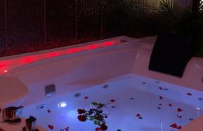 Historic vintage Suite with Jacuzzi & Sauna - Foto 23