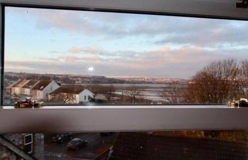 Extended Fishermans cottage with stunning sea views - Foto 4