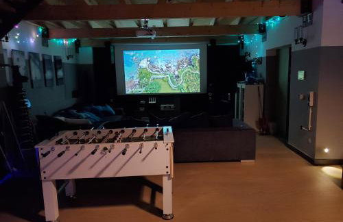 Stunning Industrial Loft in a former Power Plant Schaltzentrale - Foto 26