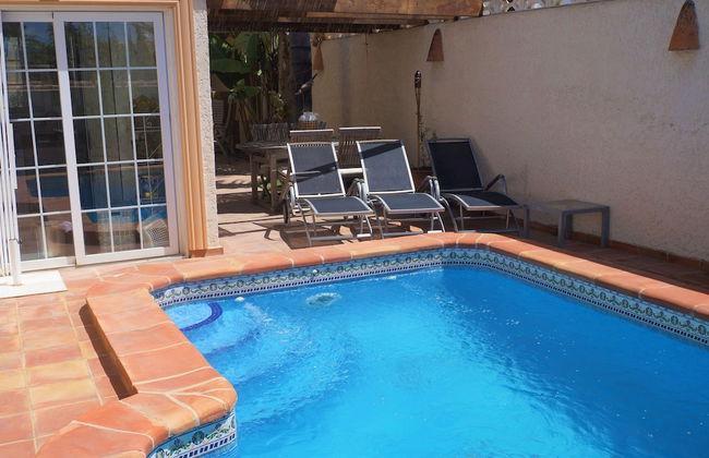 Stylish Alfas del Pi Stay - Foto 1