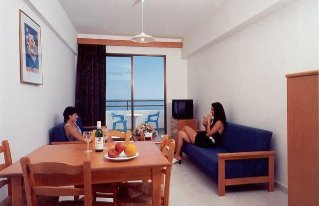 Corallia Beach Hotel Apartments - Foto 10