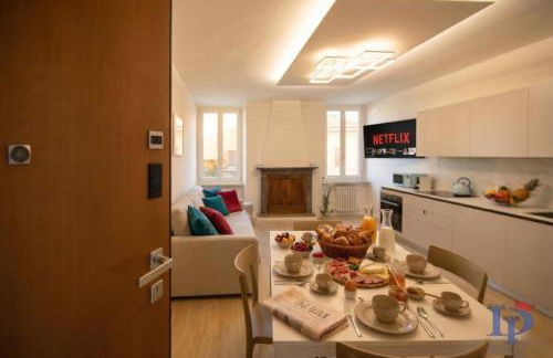 Apa Dom Downtown Family Apartment DesenzanoLoft Official Partner Homes & Villas by Marriott Bonvoy - Foto 2