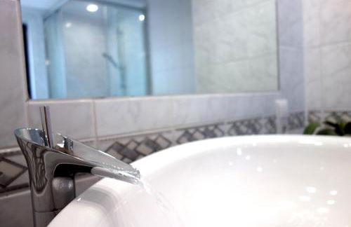 HAPPY HOMES RED - Dein stylisches Maisonette-Apartment mit Wow-Effekt! - Foto 12