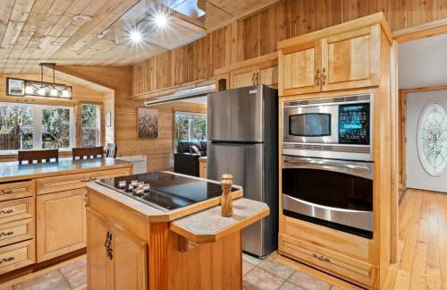Cedar Cabin at Rainier Entrance-Hot Tub and Cinema - Foto 4