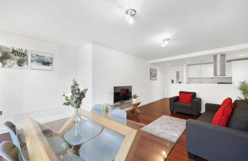 2 Bedroom Apartment Short Term Rental & Flexible Renting Shoreditch with Free WiFi & Balcony - Foto 10