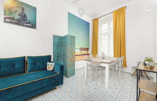 Yellow Apartment in Bytom by Renters - Foto 14