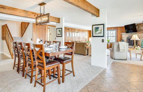 Lake of the Ozarks Haven with Decks, Dock and Kayaks! - Foto 6