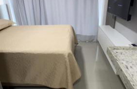 Flat com sacada na quadra do mar - Foto 11