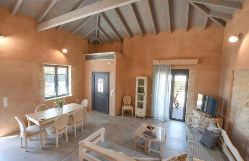 Arismari Villa - Heated Private Pool - Photo 37