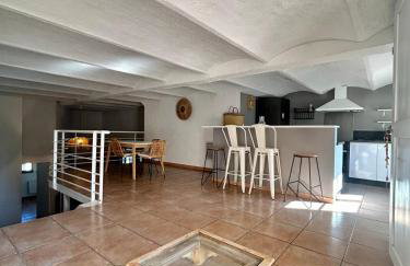 Large duplex with garden in historic house - Foto 14