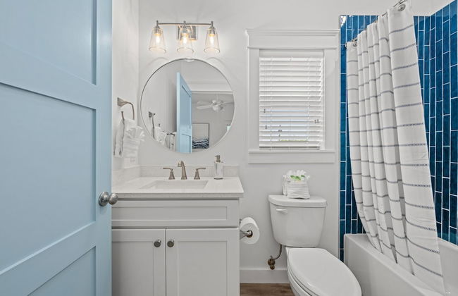 Spectacular 3br 4ba w/ Private Pool, 2 Min Walk to Beach - Sleeps 15! - Foto 20