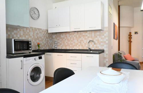 Bilocale in centro, con vista mare e Rotonda - Foto 6