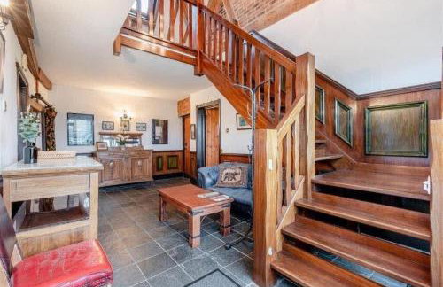 Pritams Gate 7 Bed 4 Bath Barn Conversion with Games Room Dog friendly Near the NEC & BHX - Foto 21