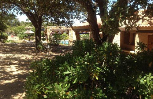 Villa A Scopa à Lumio en Corse avec piscine chauffée, vue mer panoramique, climatisation, jardin arboré de 3000m2, 10 pers, 5 Chb, 4 Sdb - Foto 8