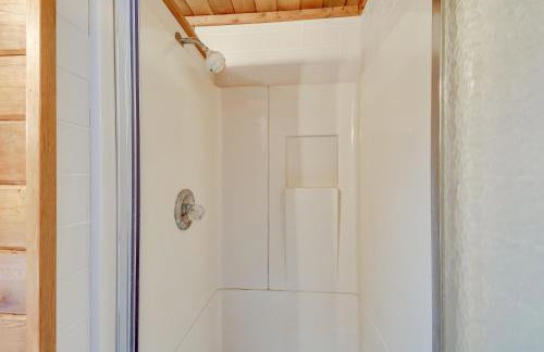 Fishing Pond and Spacious Yard Quiet Home in Sodus! - Foto 24