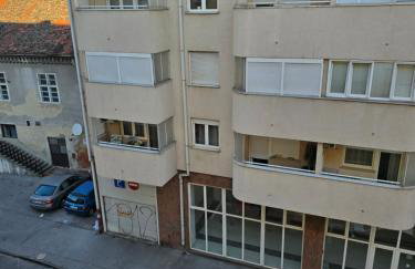 APARTMAN LAVANDA ZAGREB 57 Square Meters 2 Bedrooms Free Parking Self Check-in - Photo 28