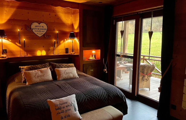 Romantic Villa With Spa - Photo 4