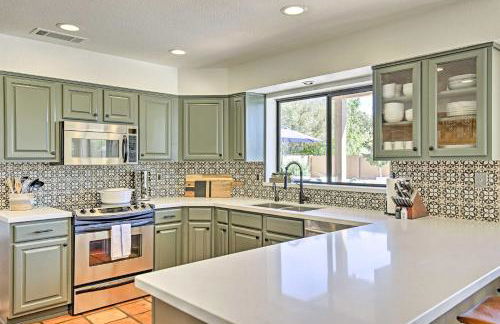 Upscale Phoenix Abode Walk to South Mountain Park - Foto 7