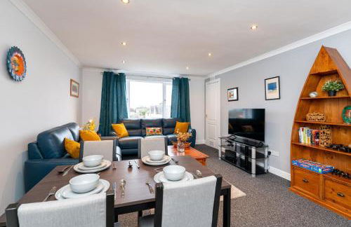 Lovely 3-bedroom flat with free parking - Foto 6