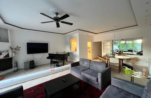 Große Terrassenwohnung mit Seeblick - Photo 16