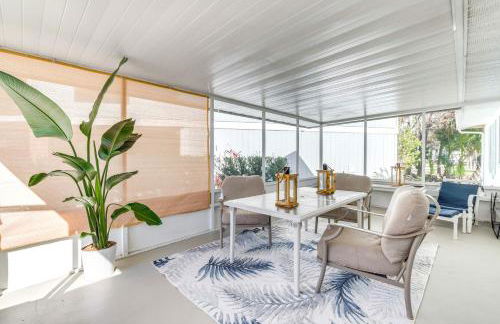 2 Mi to Three Sisters Springs Home with Patio - Foto 3