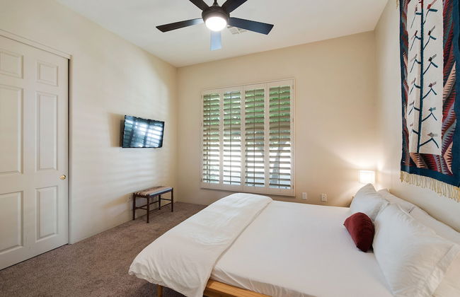 Restorative Oasis Ranch w Pool Spa - Photo 2