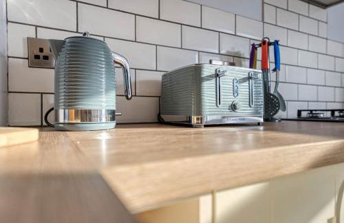 2 Bedroom Bungalow with Garden and Parking - Foto 17