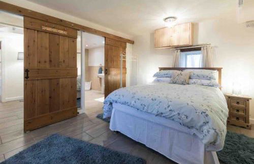 The Stables at Brambles Farm - Photo 35