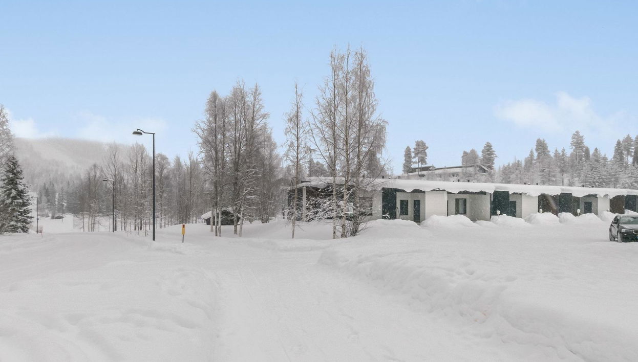 Skivillas paljakka 8. (3mh) - Foto 1, Inside other