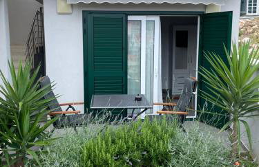 Villa Milena Sweet apartment-with a pool - Photo 3