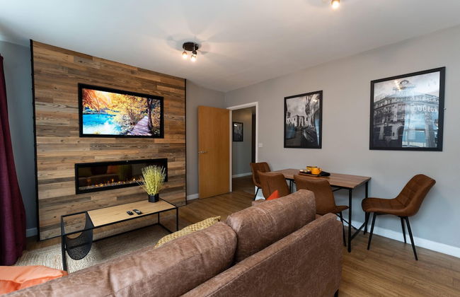 High Street Town House - Photo 60