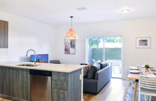 Entire House with Free Parking at North Miami! - Foto 8