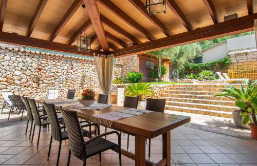 Fabulous Rural House with views to the mountains with swimming pool - Foto 8