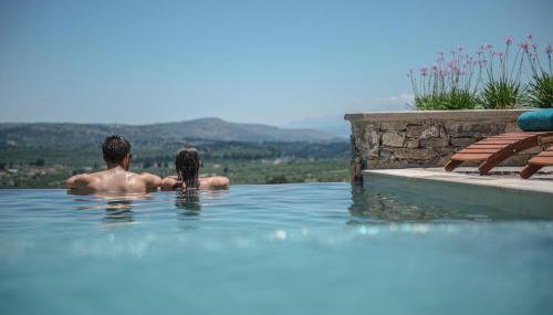 Listen to Nature in a Renovated Traditional Hilltop Villa Liodosifis with Heated Pool - Foto 5