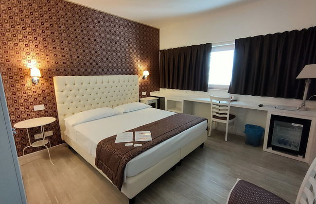 Nuova Opera Rooms - Photo 17