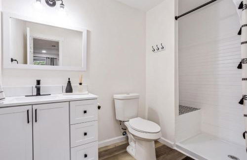 The Craftsman on Clay-Downtown-4 Blocks to Silos-Hot Tub and Cowboy Pool - Foto 24