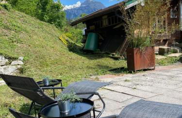 C4S COME4STAY - Alpenblick Watzmann-Kehlstein - TOP Lage im Berchtesgadener Land I bis zu 10 Personen I große Terrasse mit Blick auf die Berge I Smart TV I Billiard I WLAN I kostenloser Parkplatz - Foto 7