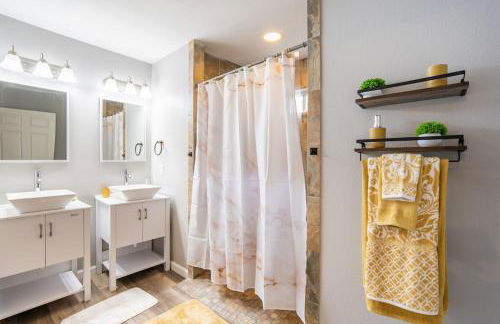 Spacious beautiful home near Kalahari Resorts (9min) - Photo 26