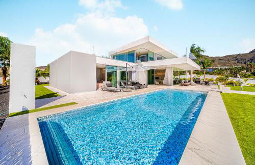 Luxury Villa with Heated Pool & Jacuzzi Near Costa Adeje Golf - Photo 6