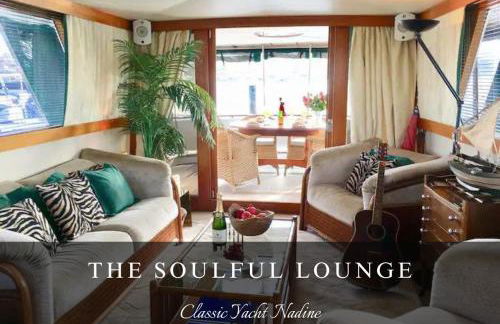 Classic Yacht Nadine in Poole Harbour, Dorset, with a Hot Tub Jacuzzi - Photo 12