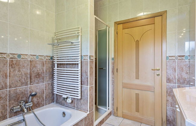 Pleasant Holiday Home With Recreation Room - Photo 24